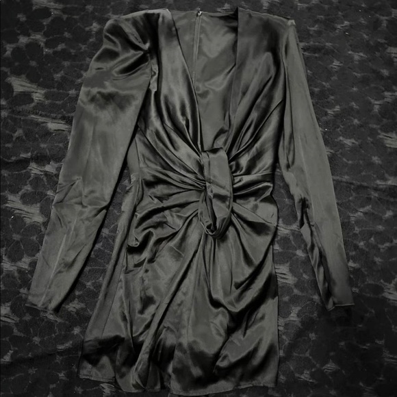 Alex Perry - Picture 3 of 5